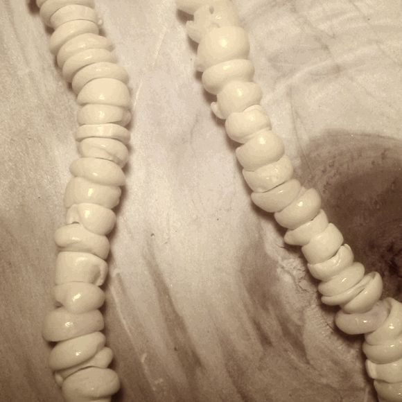 From Hawaii Jewelry - Authentic Hawaiian Puka Shells Unisex Necklace